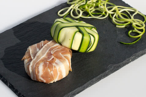 camembert zucchini speckmantel.jpg